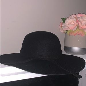SHEIN Hat